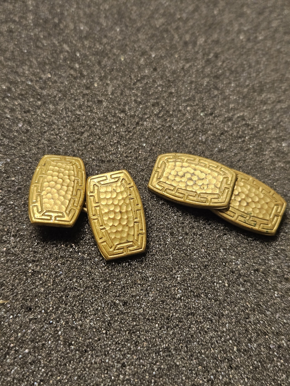 Vintage Gold Toned Rectangular Double Sided Textured Cufflinks Set.